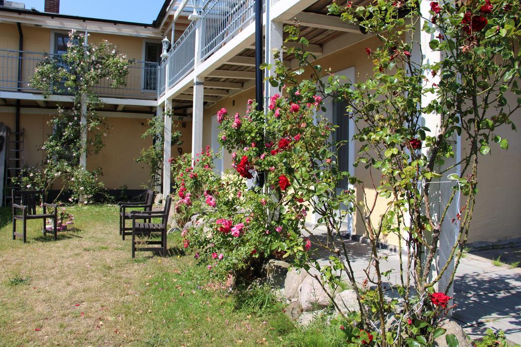 Beddingestrands Pensionat Rosengarden Skegrie Экстерьер фото
